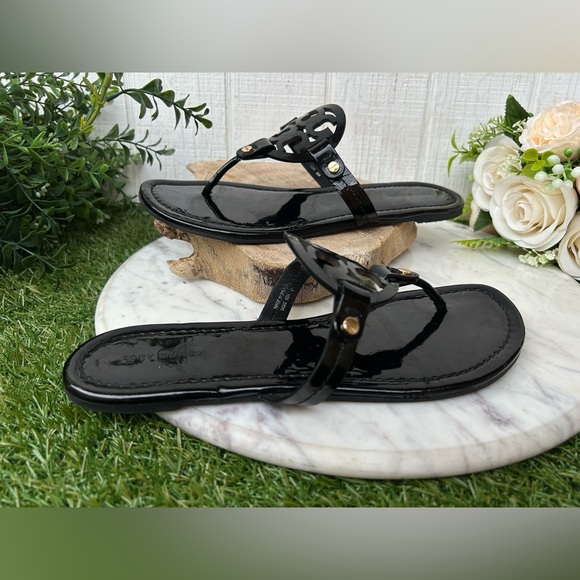 Tory Burch women 
Miller Patent Leather Thong Sandals black  SZ 8 preowned - Picture 9 of 16